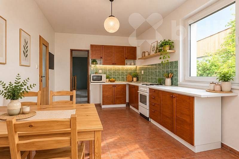 Prodej rodinný dům - Nová, Sezemice, okres Pardubice, 298 m² - 2