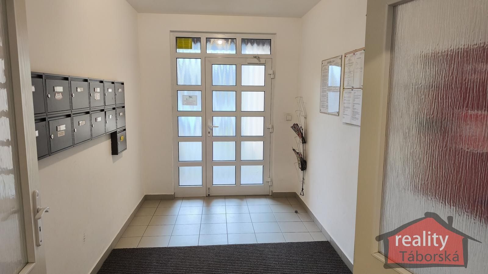 3+kk, Luční, Nupaky, 69 m²