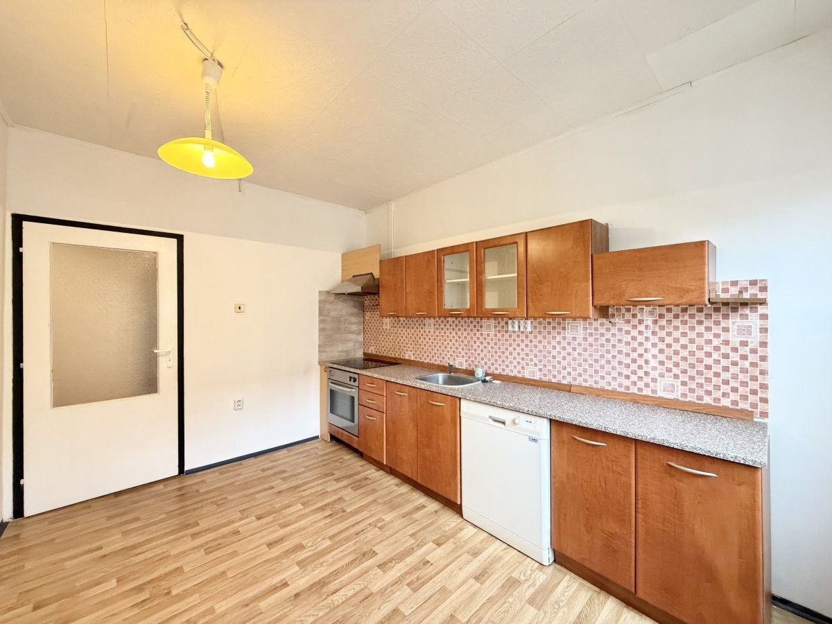 Pronájem byt 3+1 - Pazderkova, Liberec, 74 m²