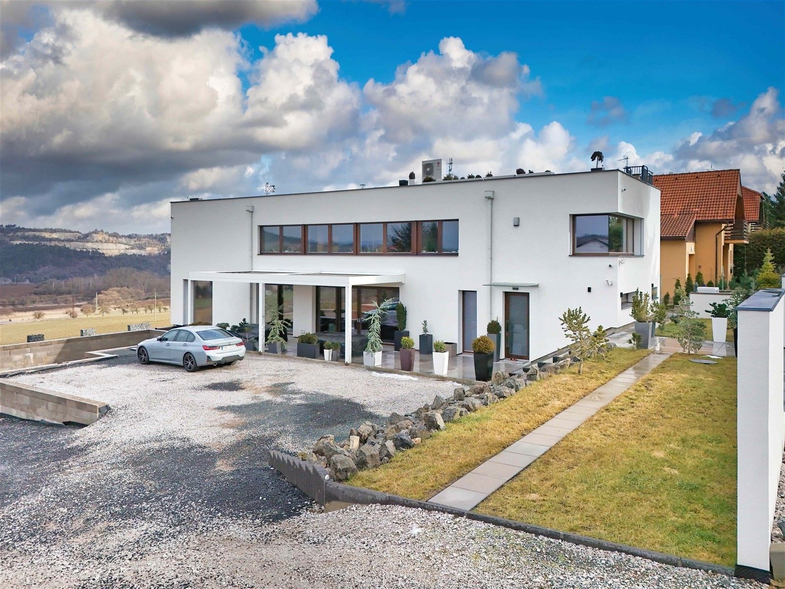 Rodinné domy, Prof. Krbce, Tmaň, 294 m²