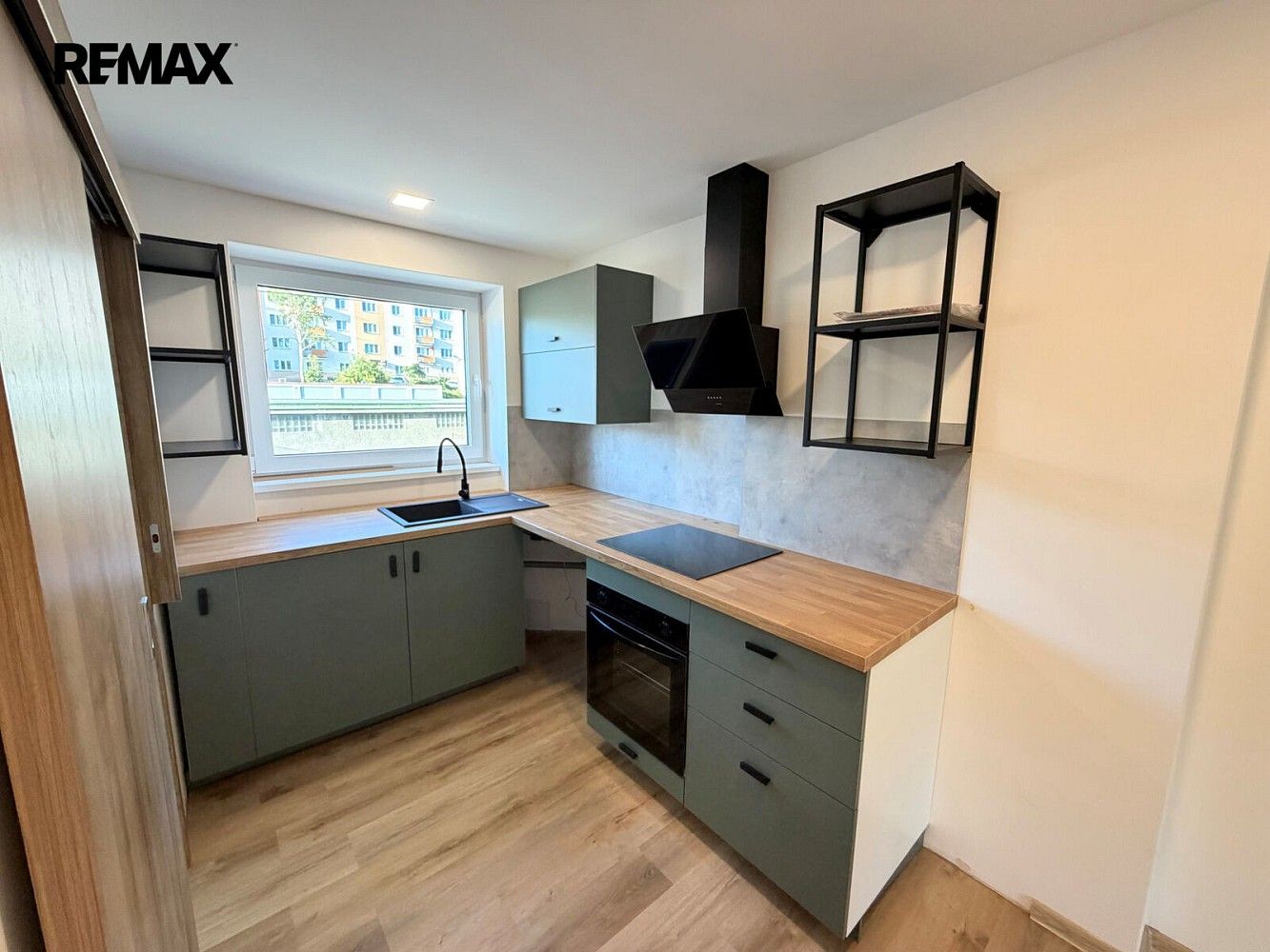 Byt 1+kk · 34 m² · Rožnov pod Radhoštěm, okres Vsetín, Zlínský kraj - 2