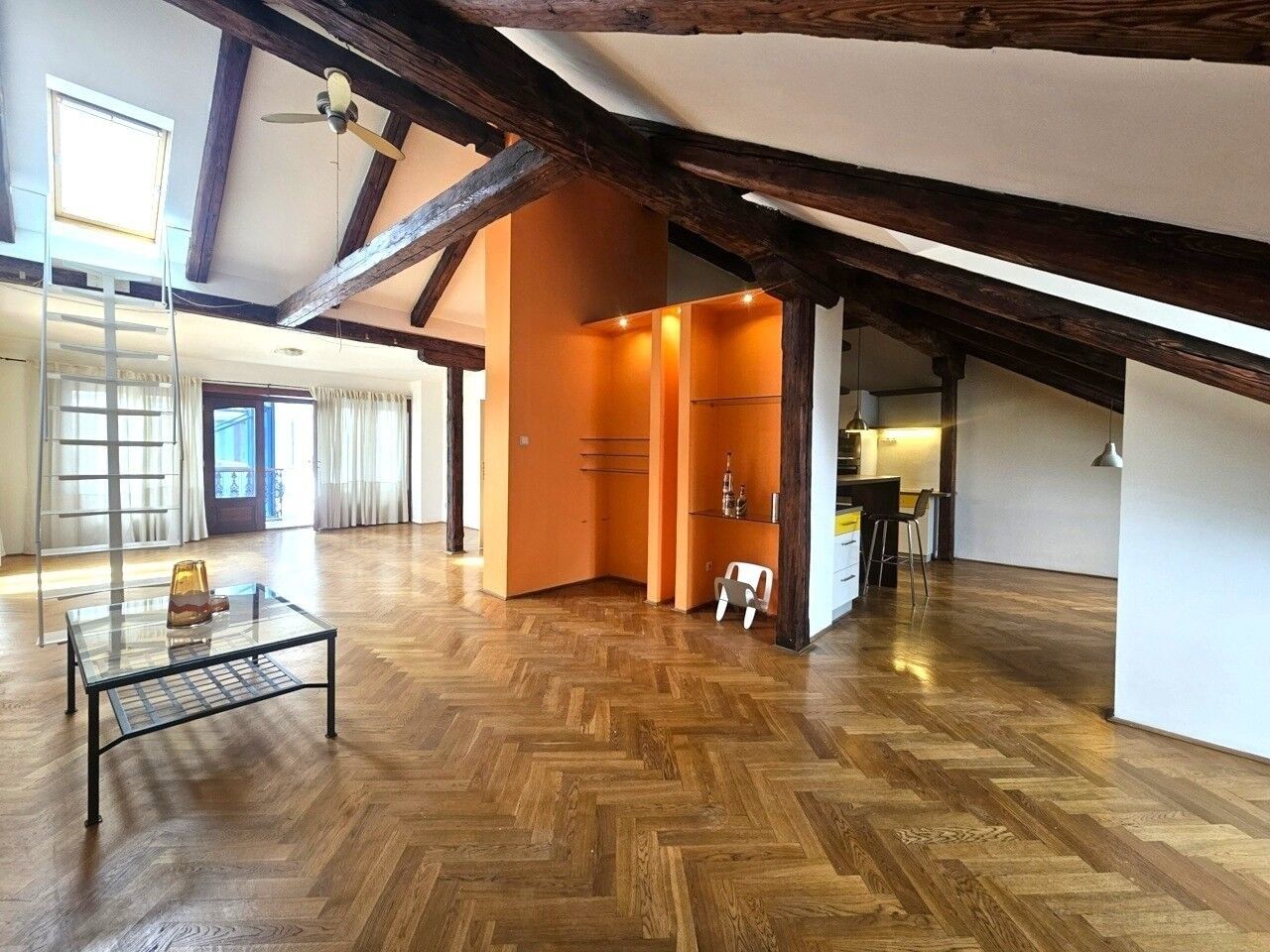 3+1, Viktora Huga, Praha Smíchov, 164 m² - 1
