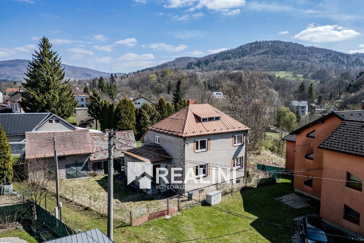 Rodinné domy, Bystřice, okres Frýdek-Místek, 200 m² - 1