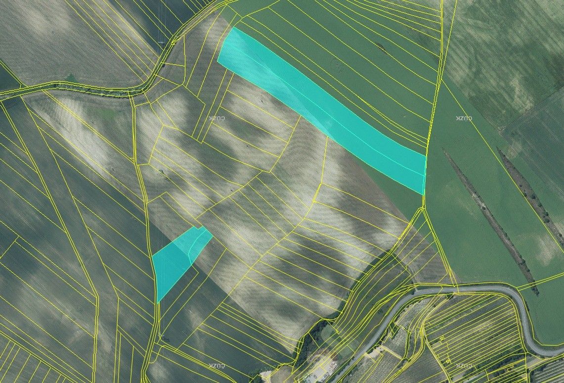 Prodej pozemek pro bydlení - Čejkovice, 696 15