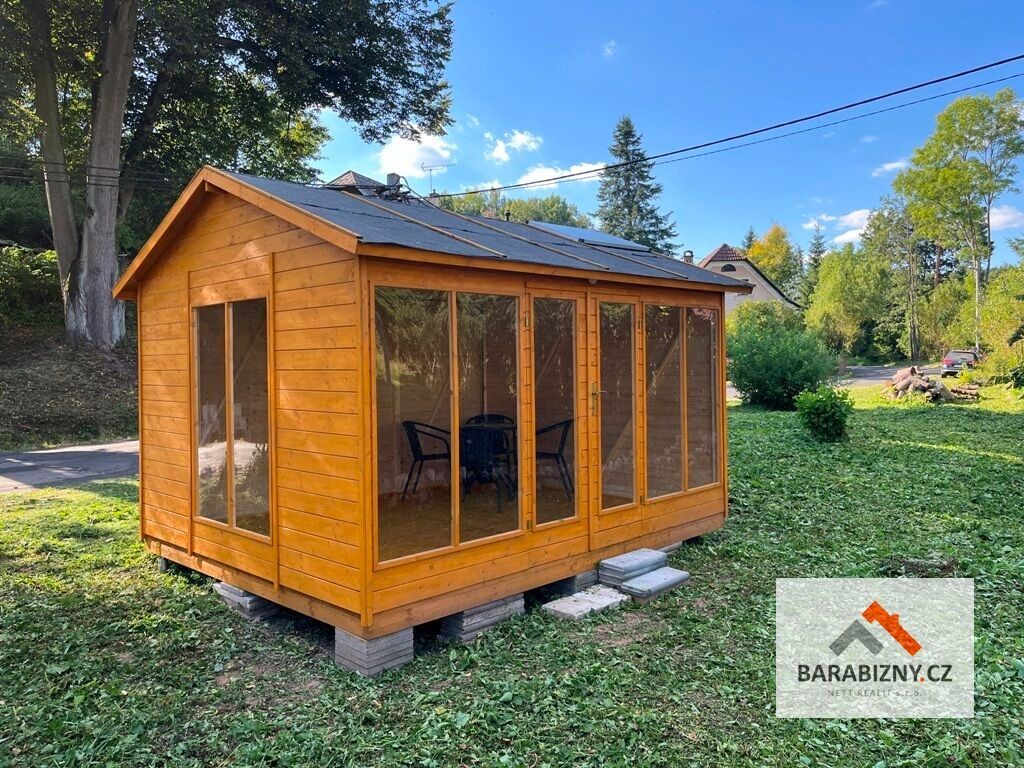 Chaty, Valdov, Nová Paka, 14 m²