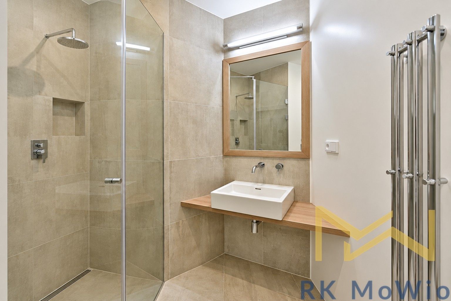Byt 3+1 · 137 m² · náměstí Jiřího z Poděbrad, Praha - 4
