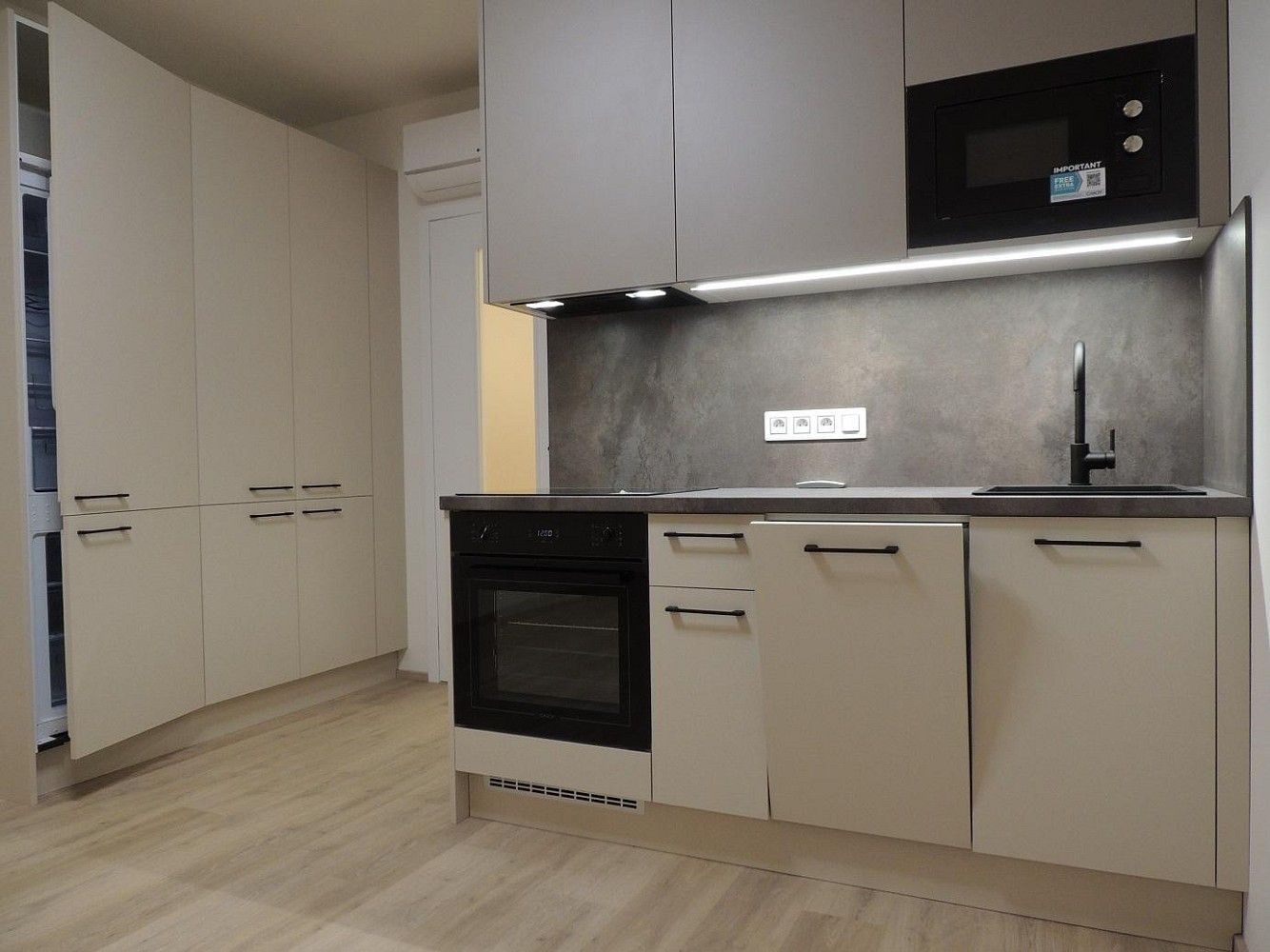 1+kk, Šrámkové, Praha 3 - Žižkov, 40 m² - 1