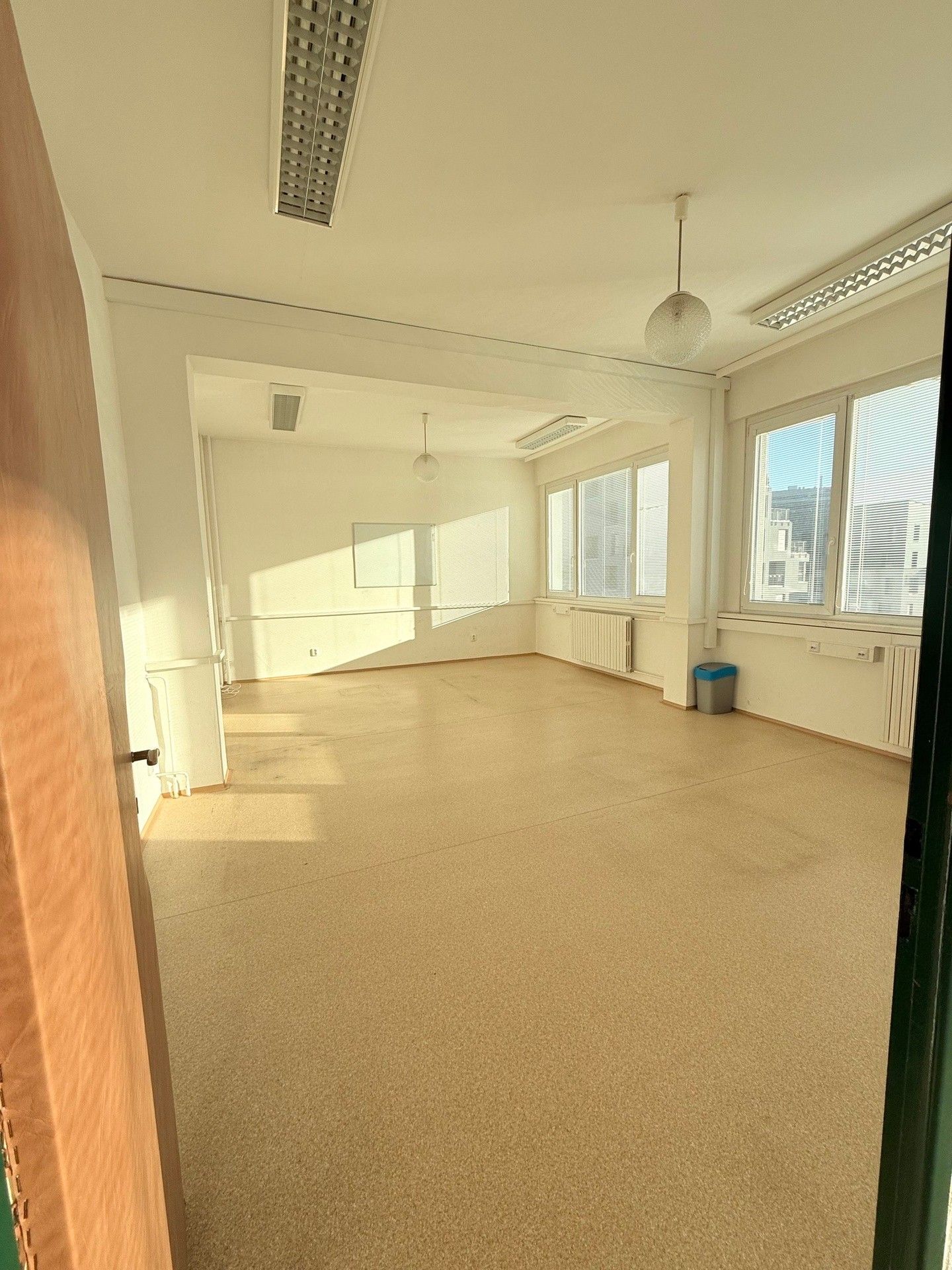 Pronájem kancelář - 1. máje, Liberec, 84 m²