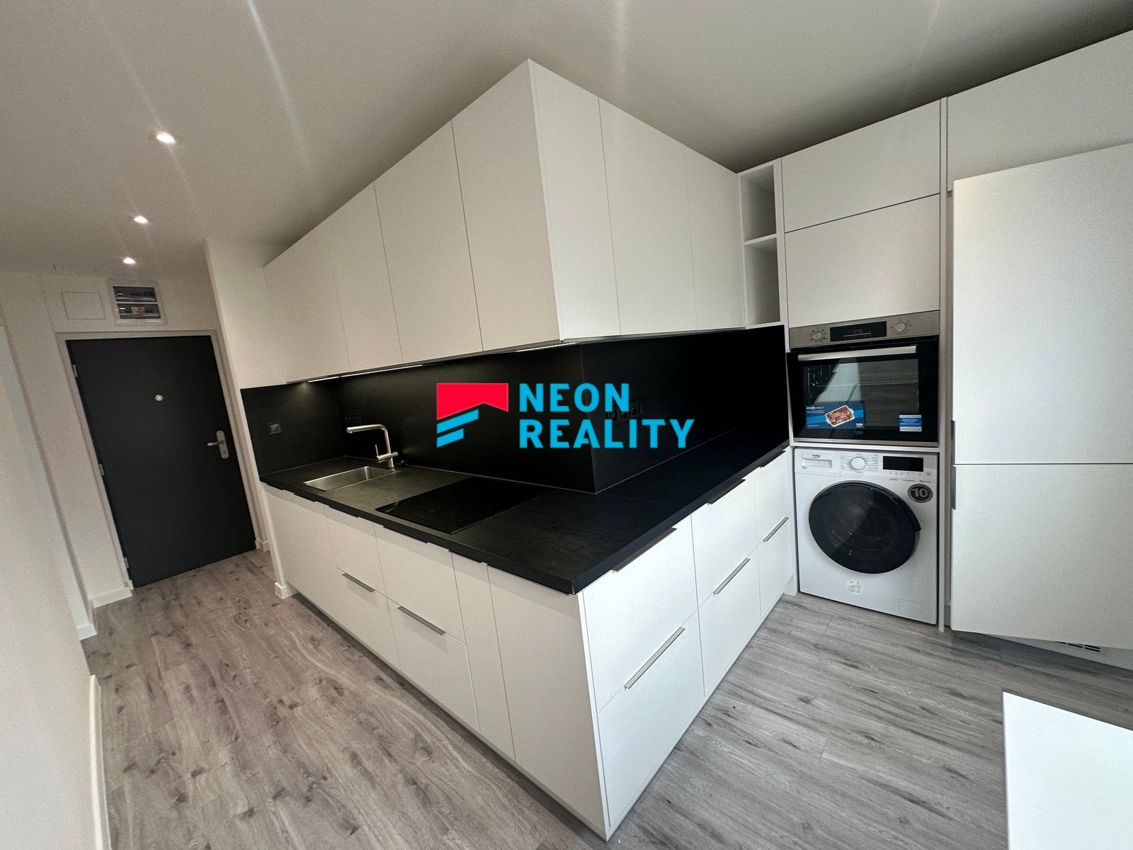 1+1, Otakara Jeremiáše, Ostrava, 37 m²