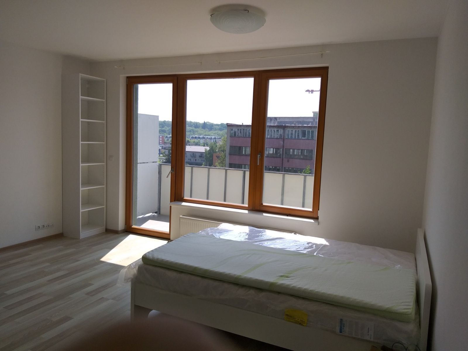 Pronájem byt 1+kk - Modrého, Praha - Hloubětín, 34 m² - 5