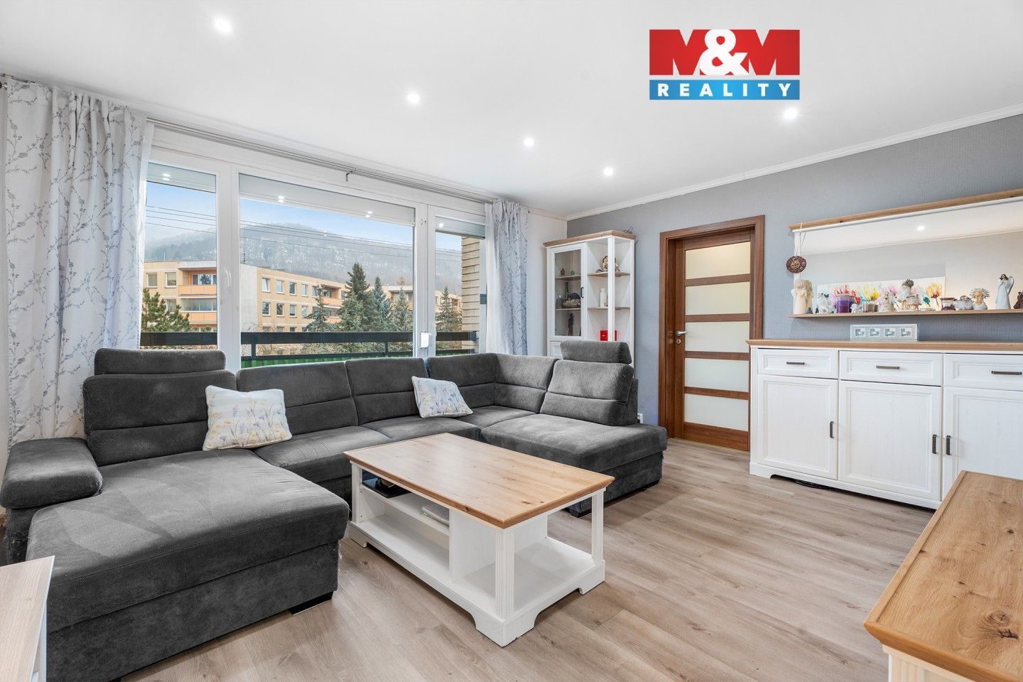 4+1, Vyklická, Chlumec, 99 m²