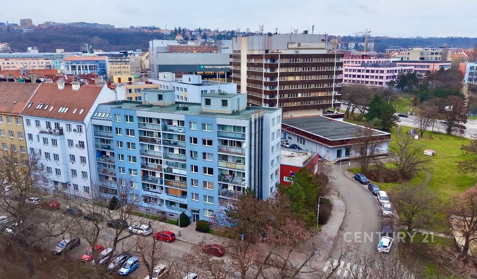 2+1, Na břehu, Praha, 50 m²