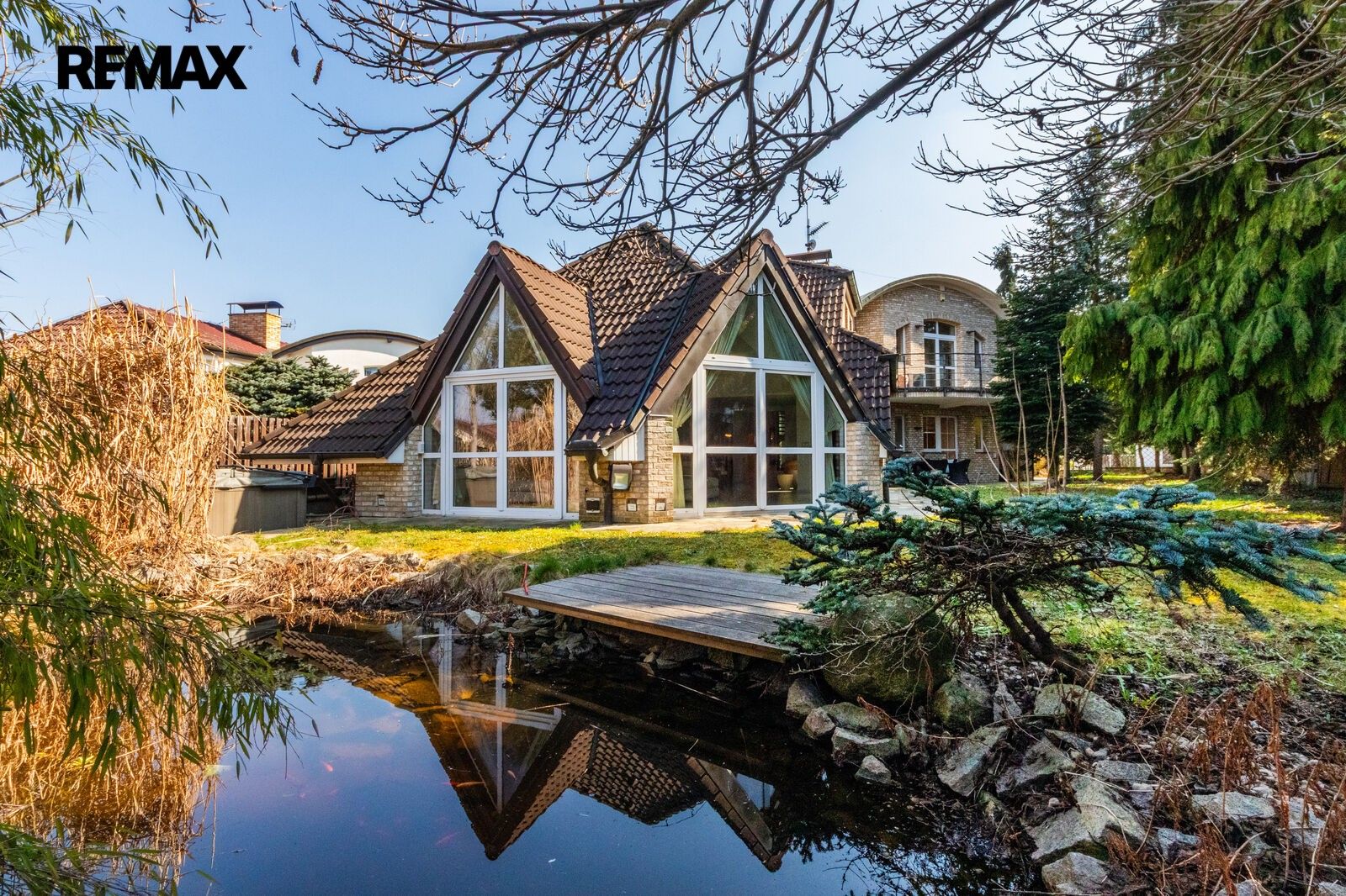 Rodinné domy, U zahrádek, Praha Benice, 433 m²