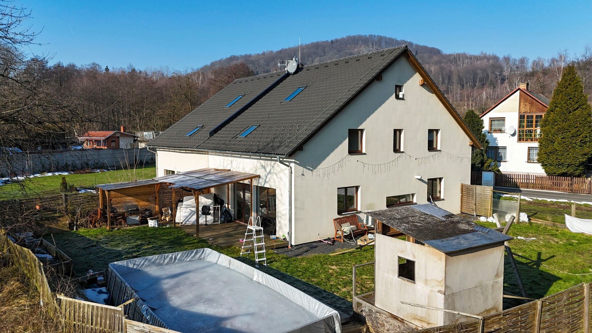 Rodinné domy, Svor, 305 m²