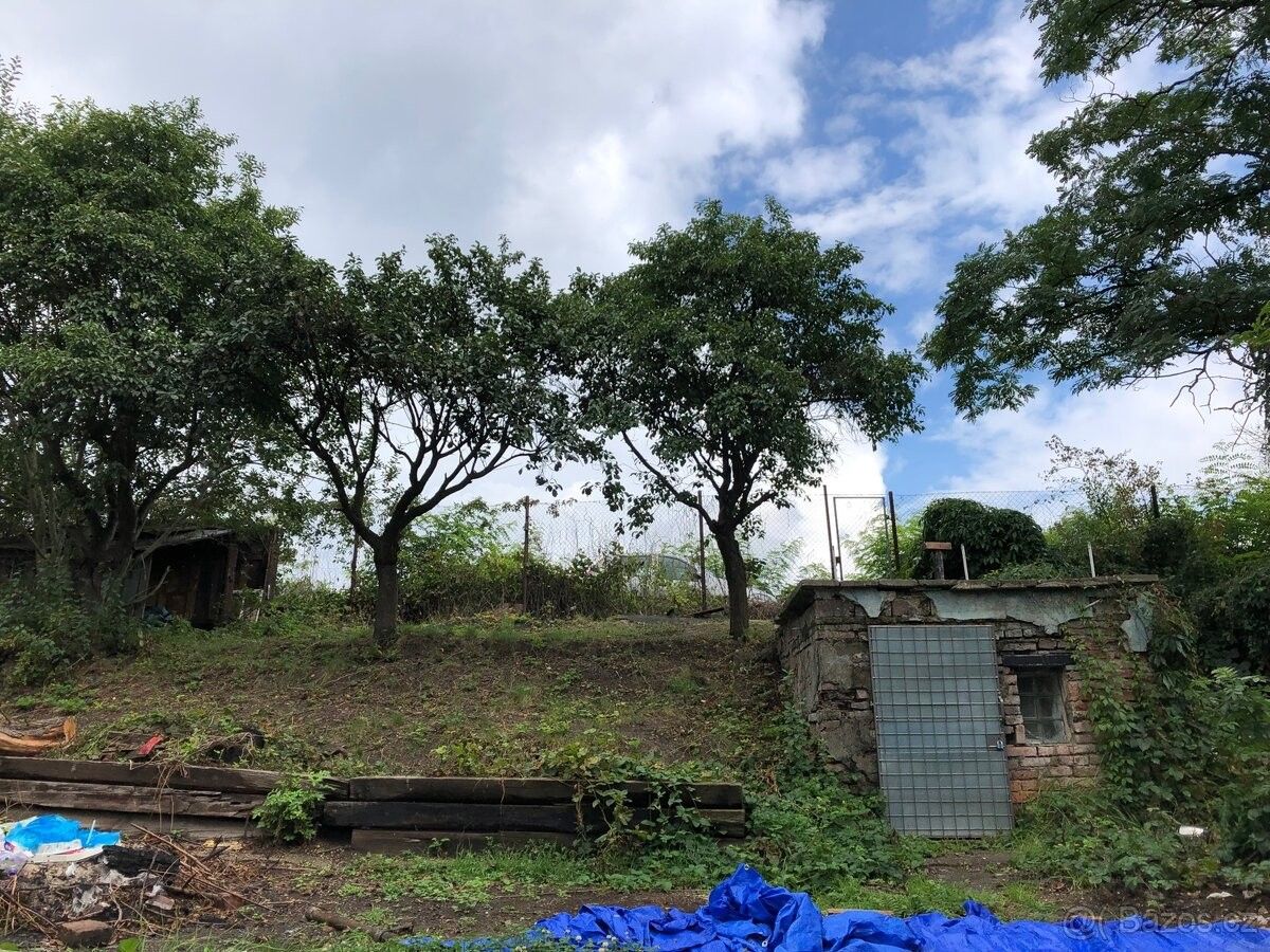 Zahrady, Ústí nad Labem, 400 01