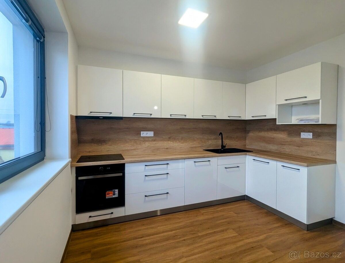 Byty, Hodonín, 695 01