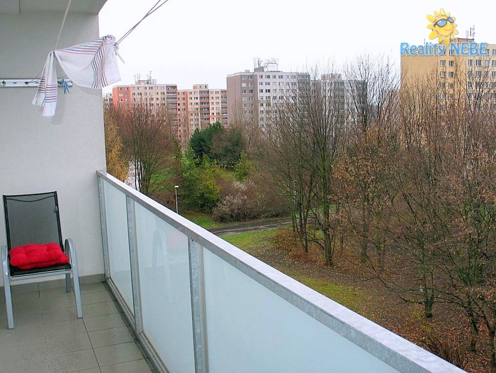 Pronájem byt 1+kk - Šmolíkova, Praha, 39 m²