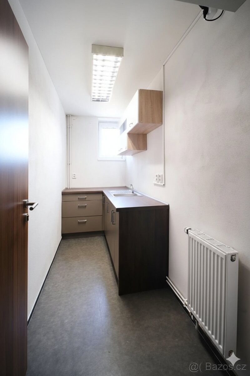 Kancelář · Ostrava, 703 00 - 4
