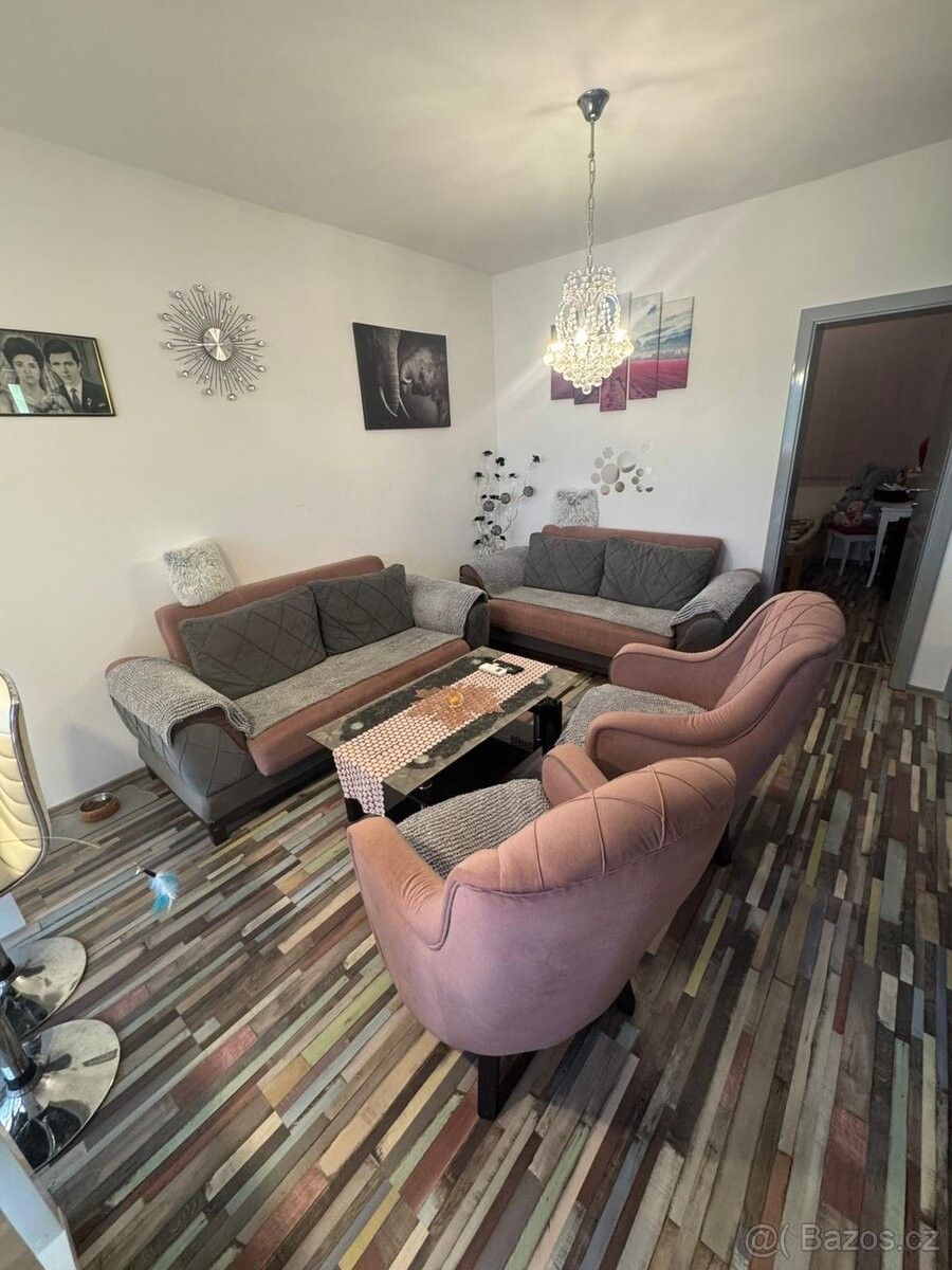 Rodinné domy, 987 66, Zahraničí - 2