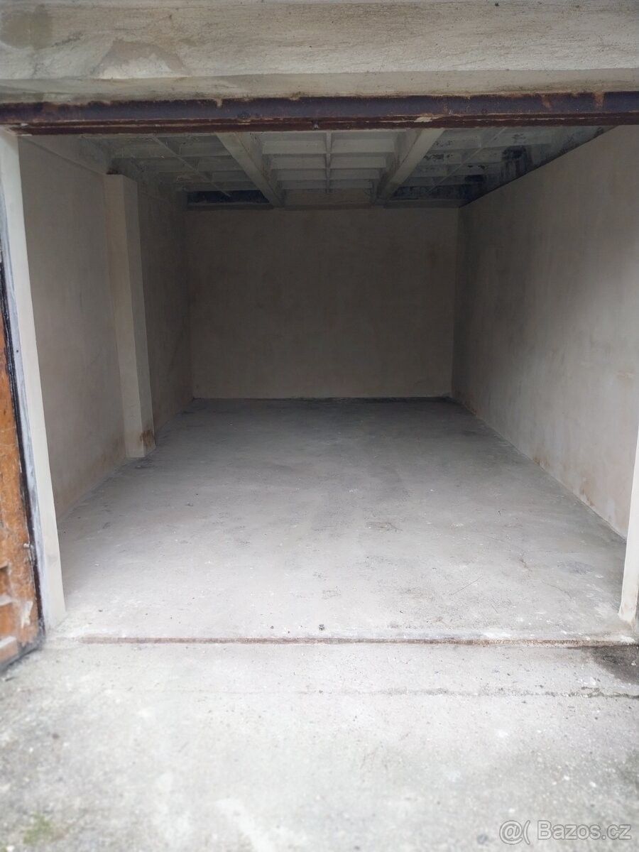 Garáže, Ledvice, 417 72