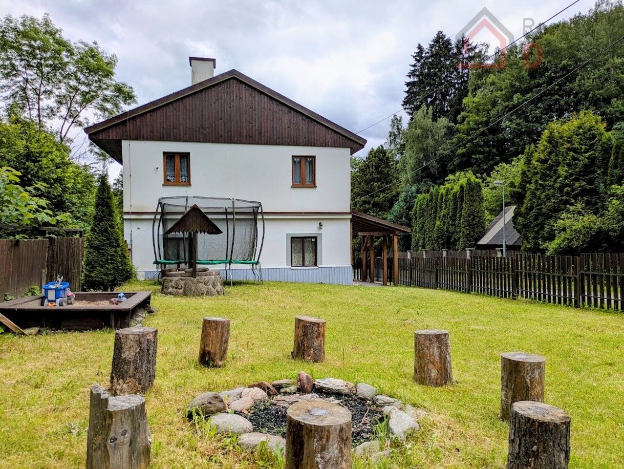 Pronájem ubytovací zařízení - Dolní Dvůr, 280 m²