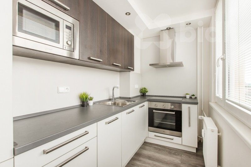 Prodej byt 2+kk - Družby 338, Pardubice, 55 m²