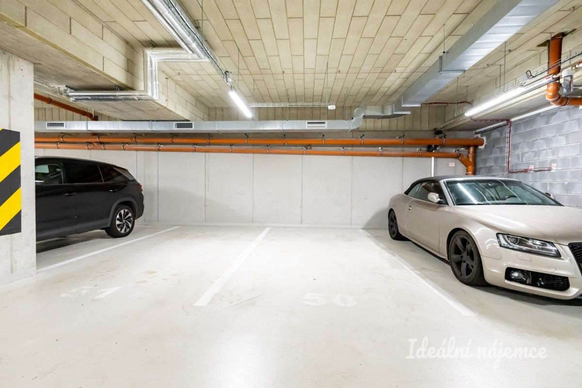 Byt 2+kk · 49 m² · Arnošta Valenty, Praha - 4