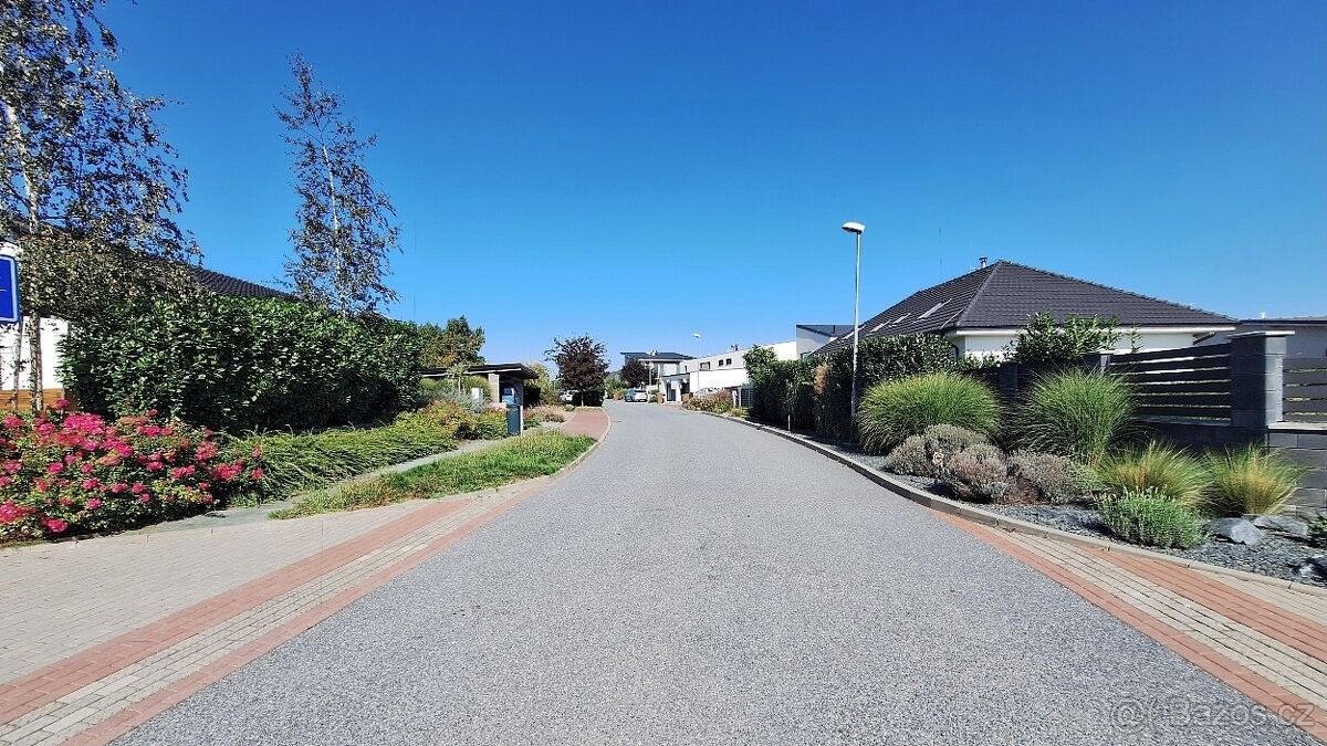 Pozemky pro bydlení, Hrušovany u Brna, 664 62