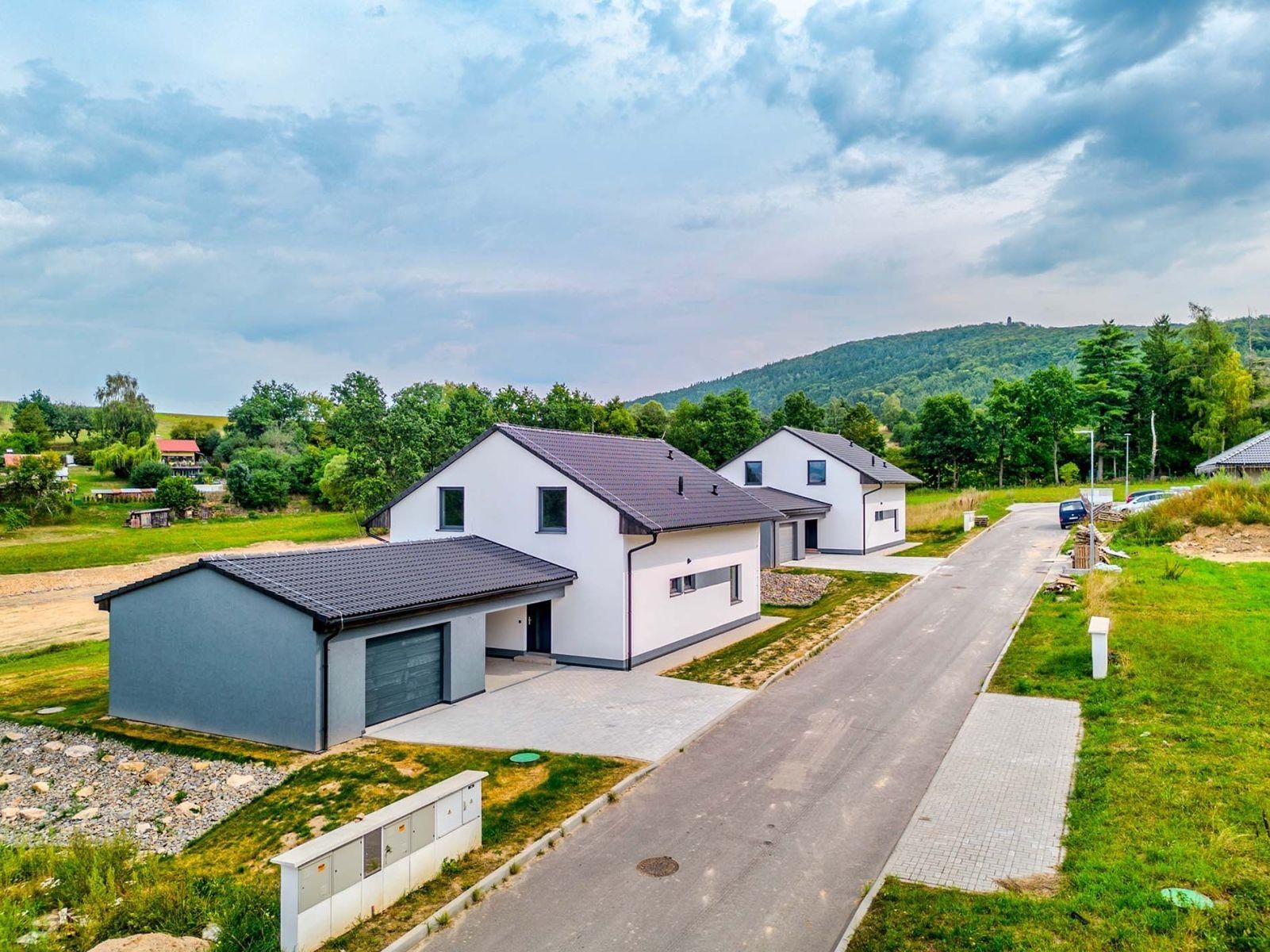 Rodinné domy, Louňovice pod Blaníkem - Louňovice pod Blaníkem, Středočeský kraj, 248 m² - 1