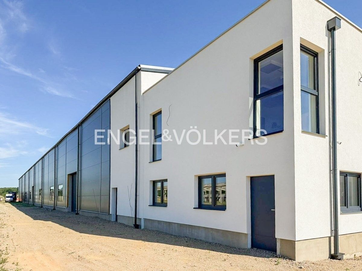 Sklady, Štěpánovice, 3 500 m² - 1