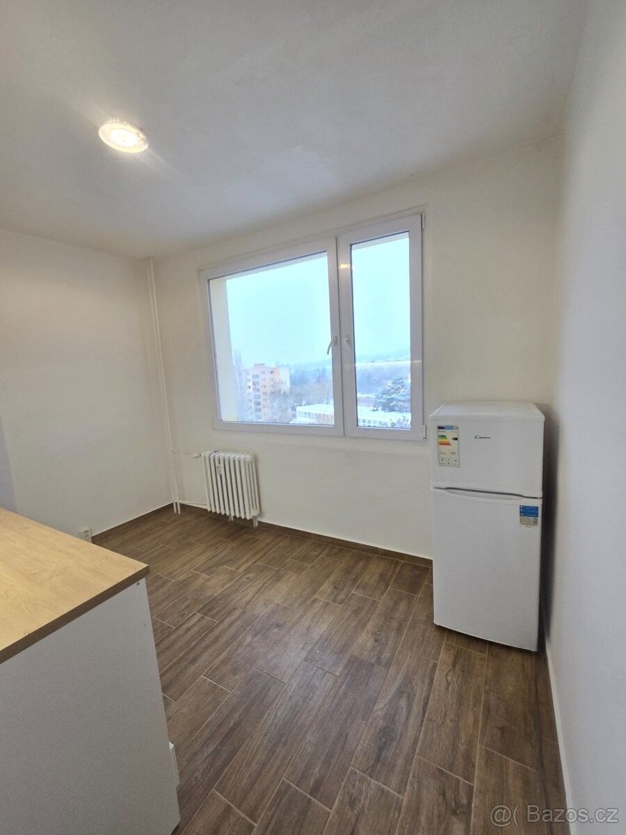 Pronájem byt - Chomutov, 430 04