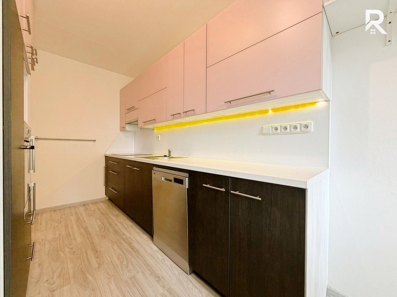 4+1, Brno - Nový Lískovec, okres Brno-město, Jihomoravský kraj, 78 m² - 1