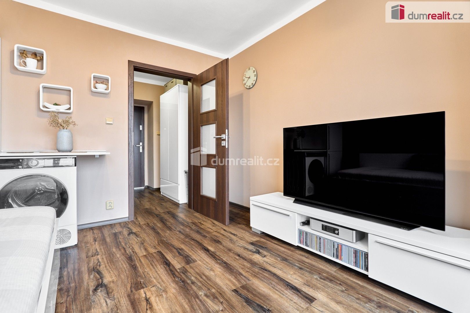 1+kk, U Stadiónu, Ústí nad Labem, 16 m²