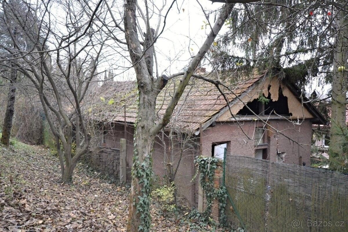 Prodej pozemek pro bydlení - Brno, 621 00