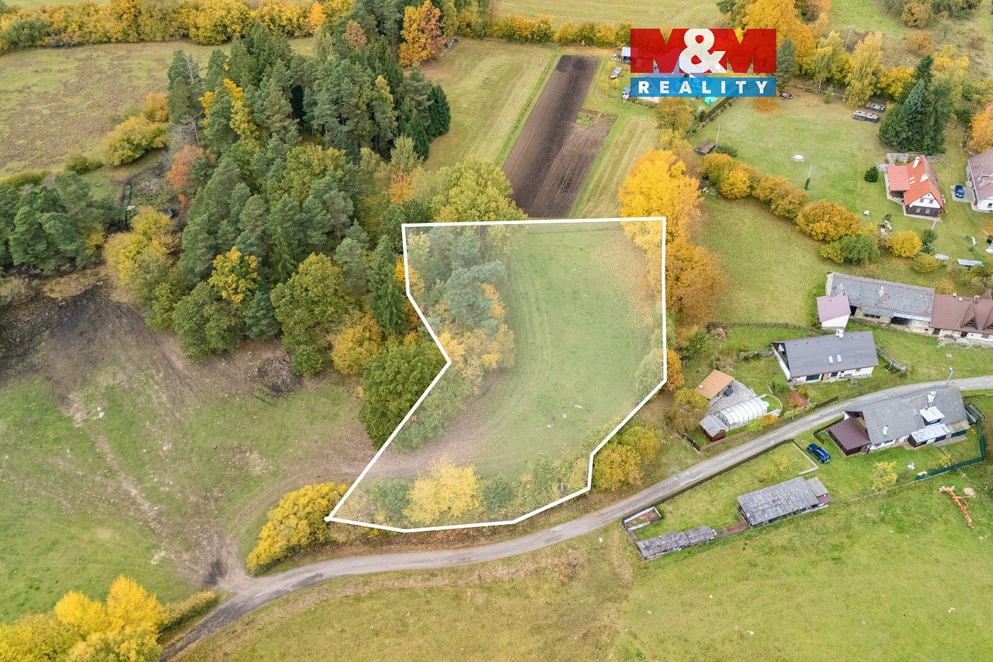 Pozemek pro bydlení, 3 805 m²