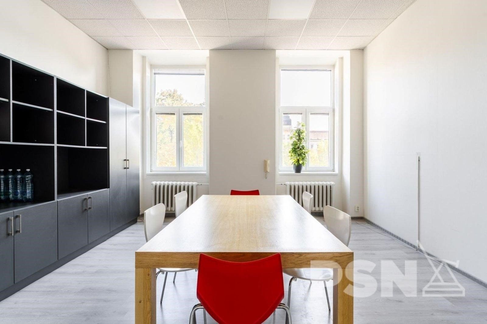 Kanceláře, Dvořákova 588, Brno, 50 m²