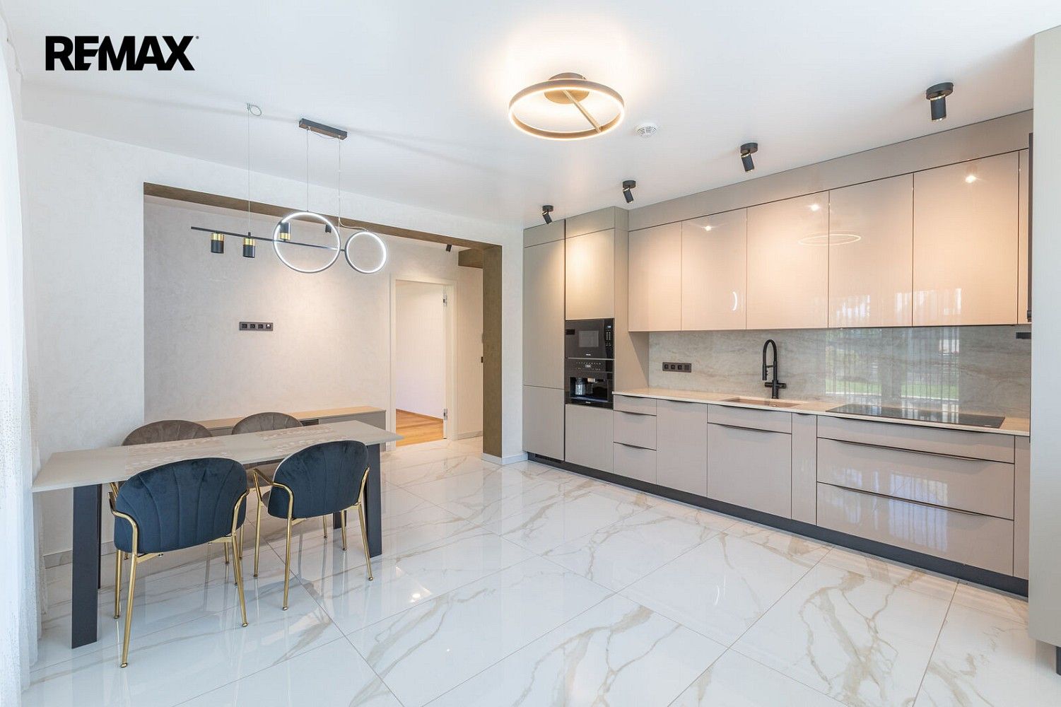 Prodej rodinný dům - Nechybova, Praha 5 - Zbraslav, 244 m² - 5
