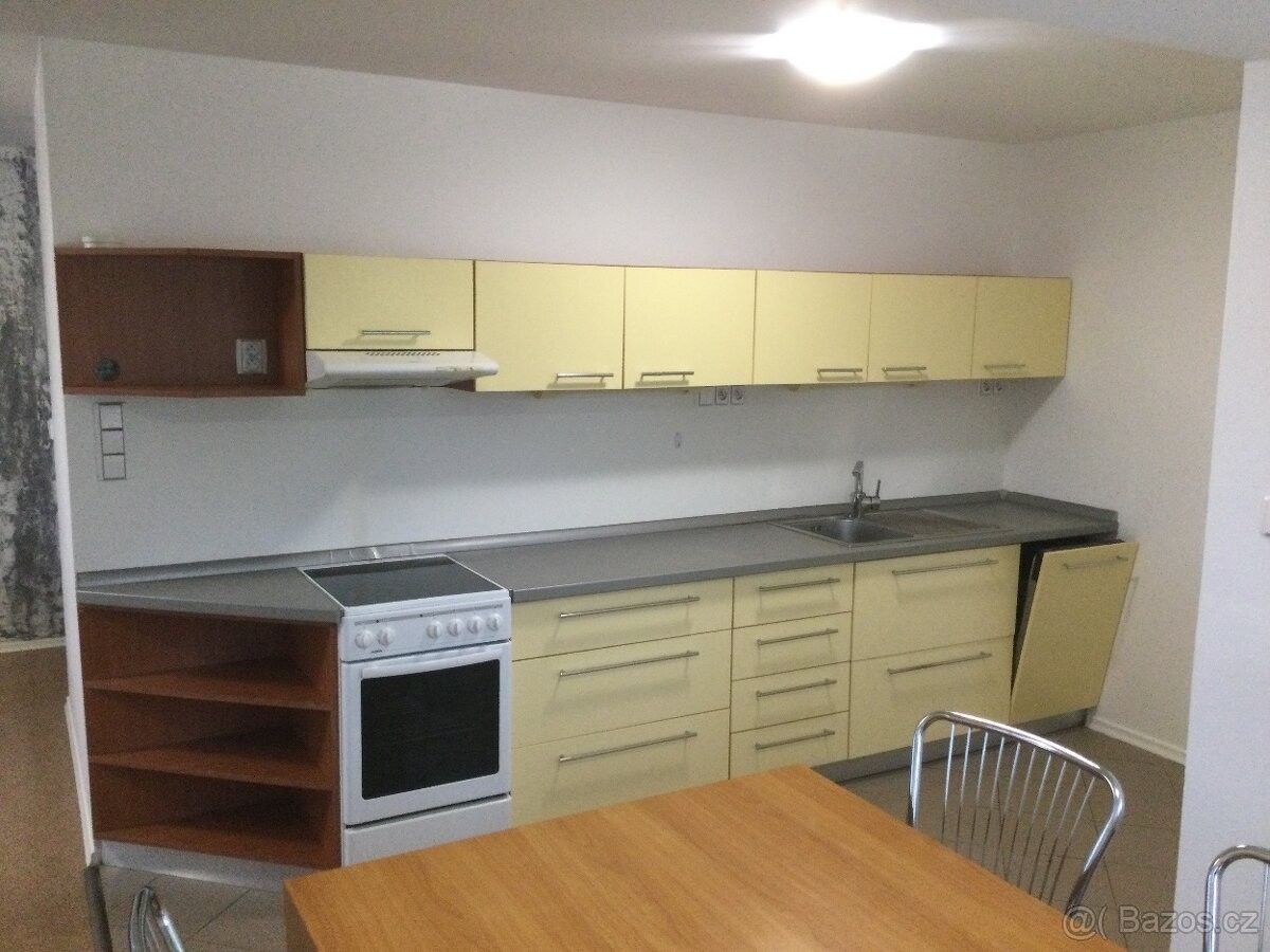 Pronájem byt - Valašská Polanka, 756 11