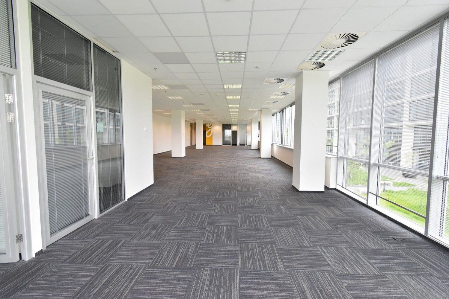 Kancelář · 898 m² · Ořech - 4