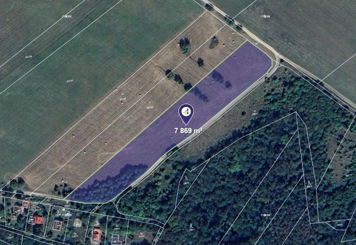 Zemědělský pozemek, 7 869 m²