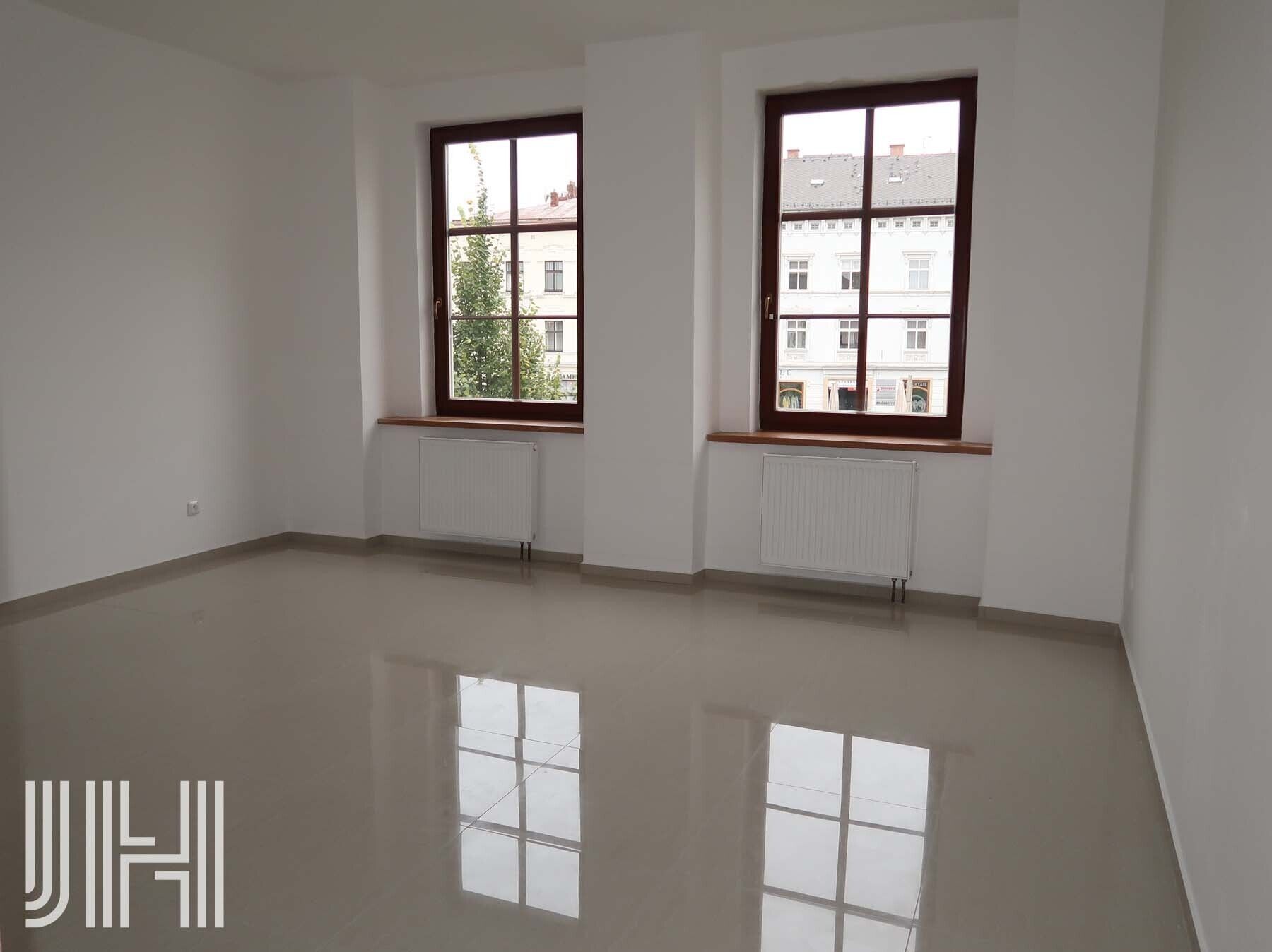 Byt 2+1 · 80 m² · Pernštýnské nám., Prostějov - 4