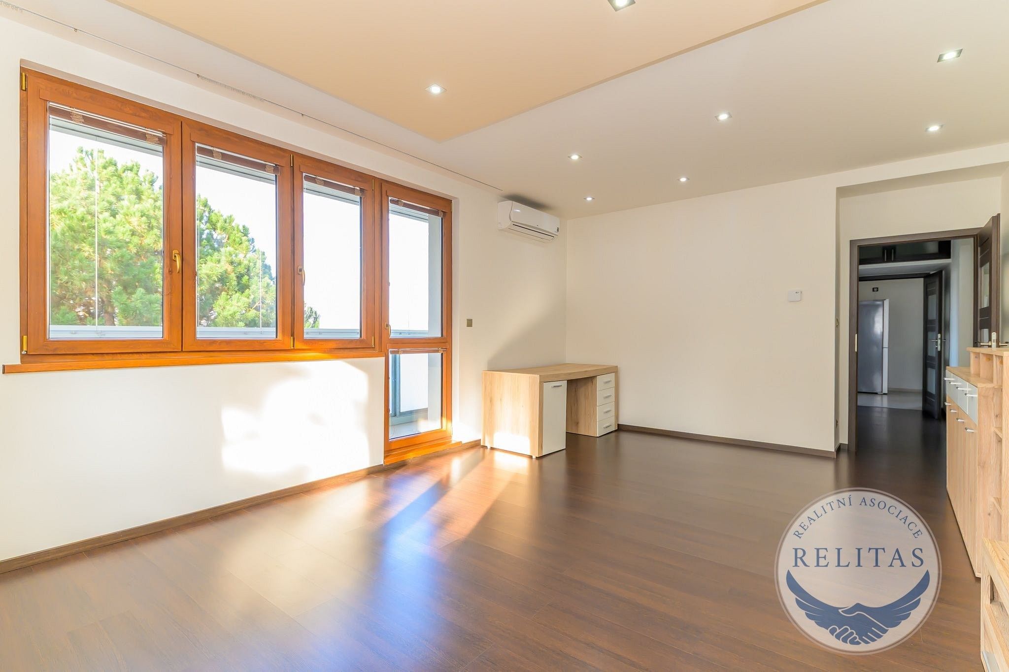 Pronájem byt 3+1 - Skaláků, Praha, 76 m²