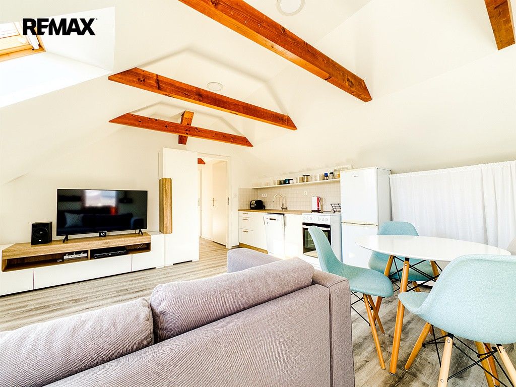 2+kk, U jezu 62, Praha Kolovraty, 44 m² - 1