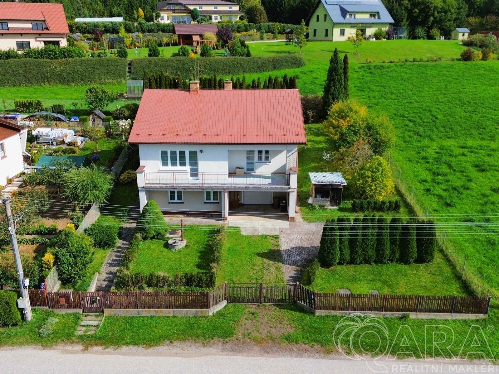 Rodinné domy, Dolánky, Dřevěnice, 205 m²