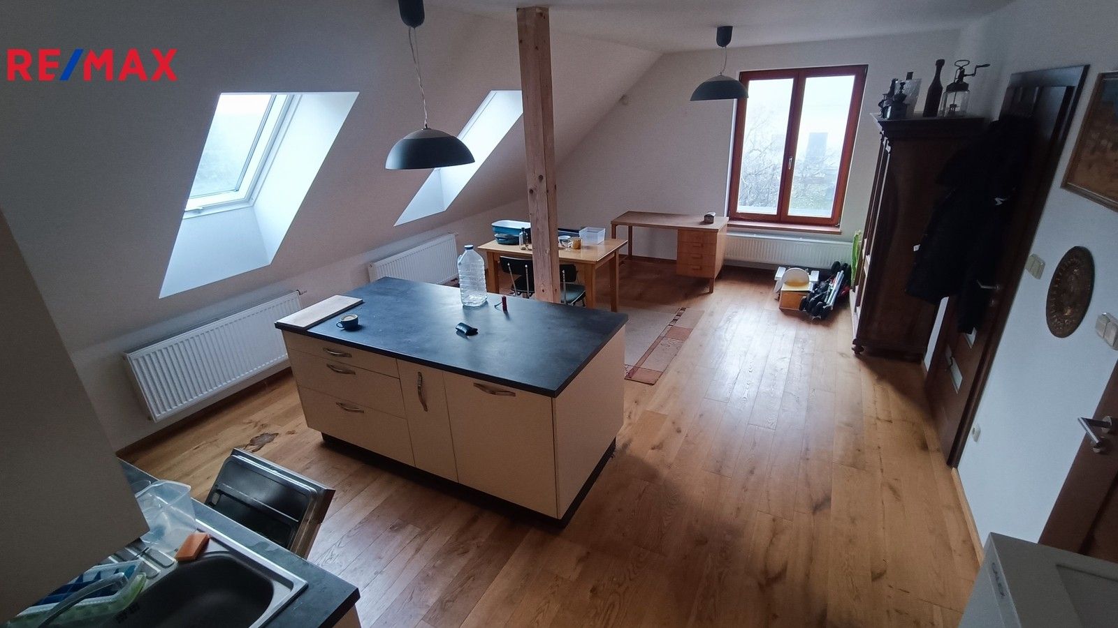 Pronájem kancelář - Masarykova, Rudná, 130 m²