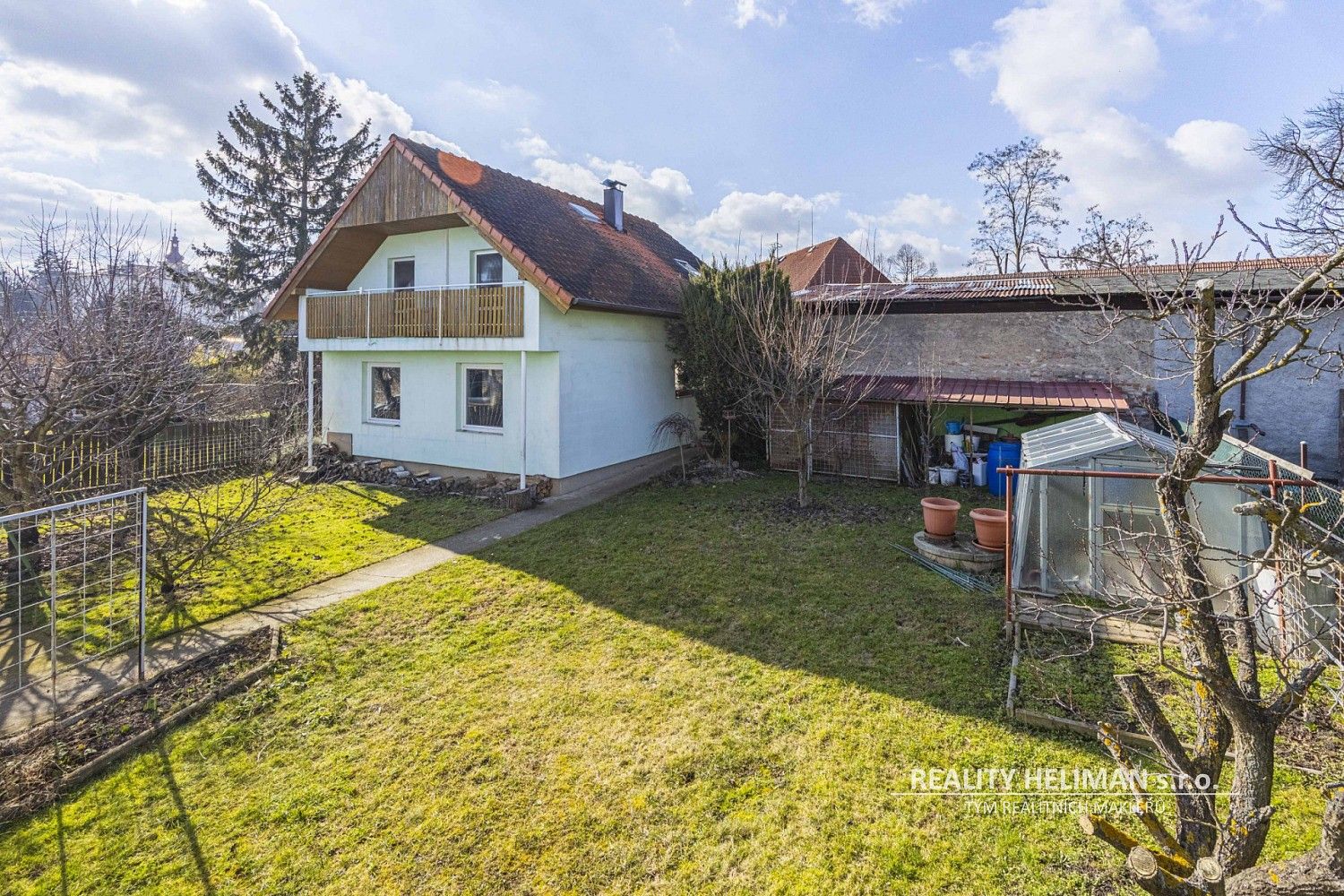 Rodinné domy, Líbeznice, okres Praha-východ, Středočeský kraj, 393 m² - 2