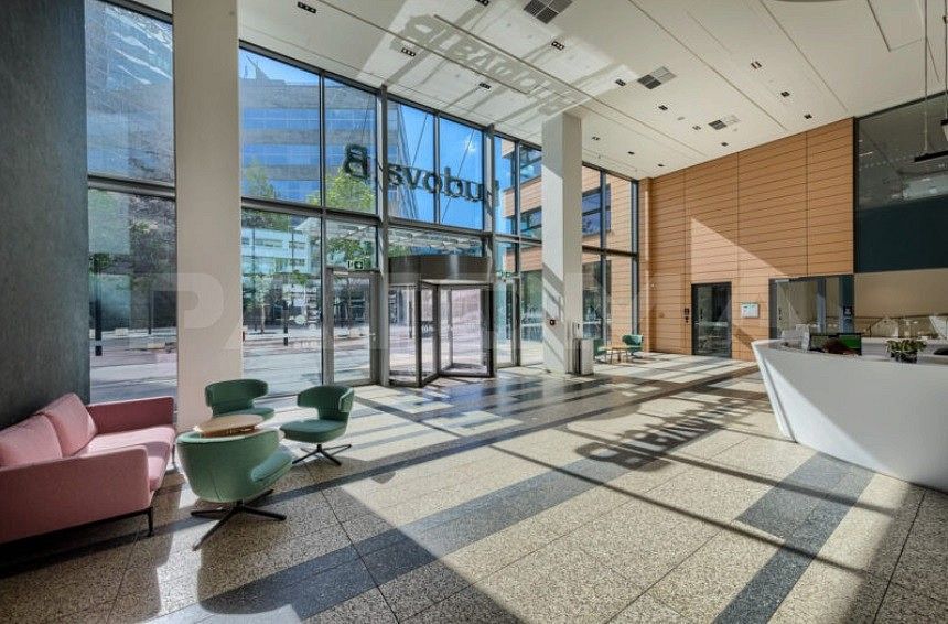 Kancelář · 1 255 m² · Vyskočilova, Praha 4 - Michle - 3