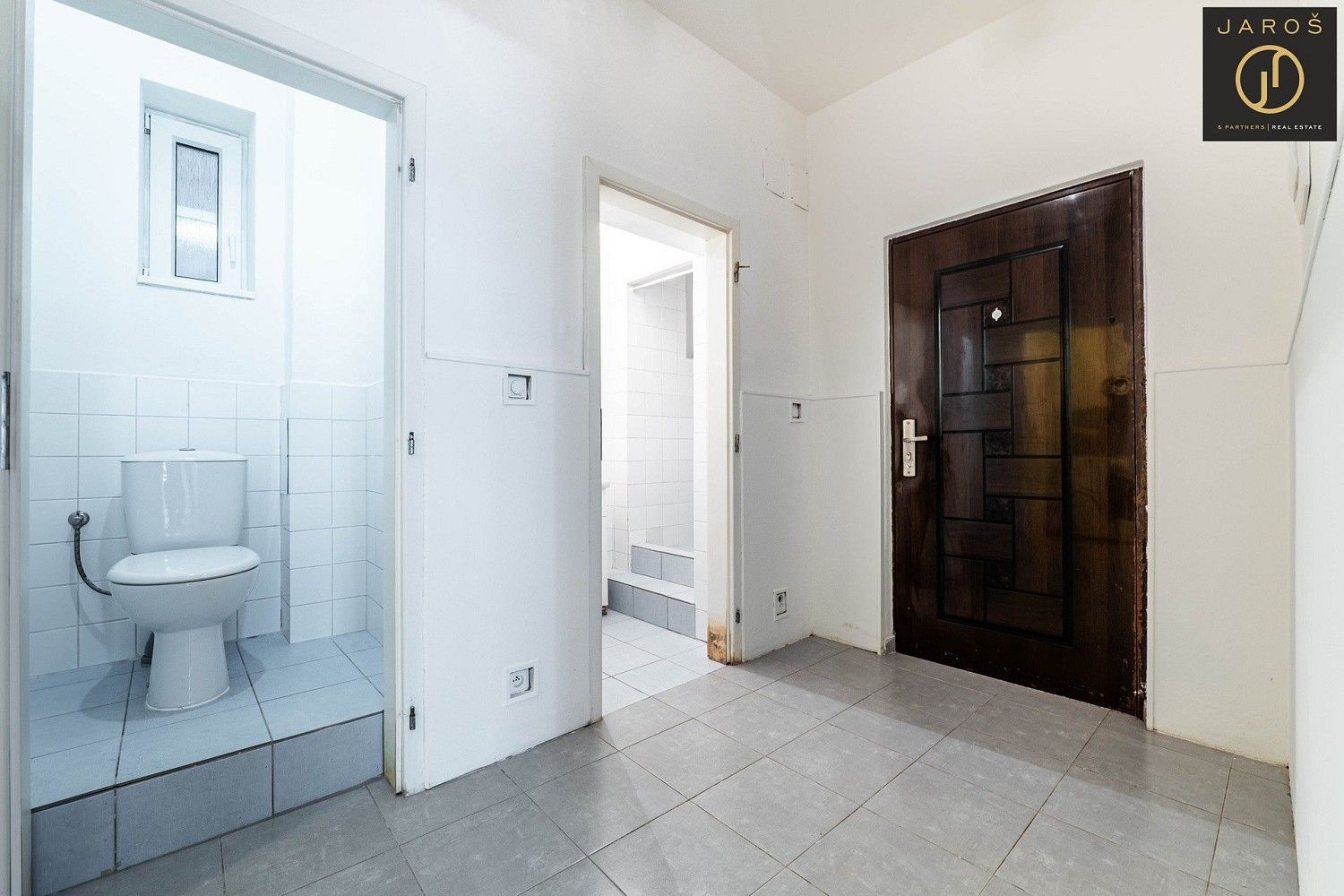 Komerční nemovitost · 37 m² · Praha - Vinohrady, okres Praha 2, Hlavní město Praha - 3