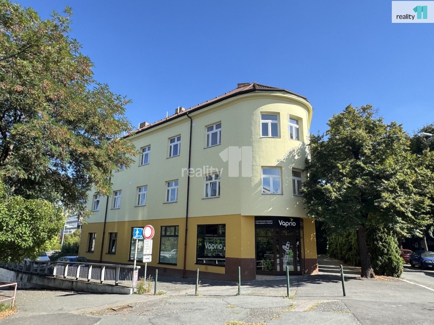 2+kk, Hanusova, Praha, 76 m²