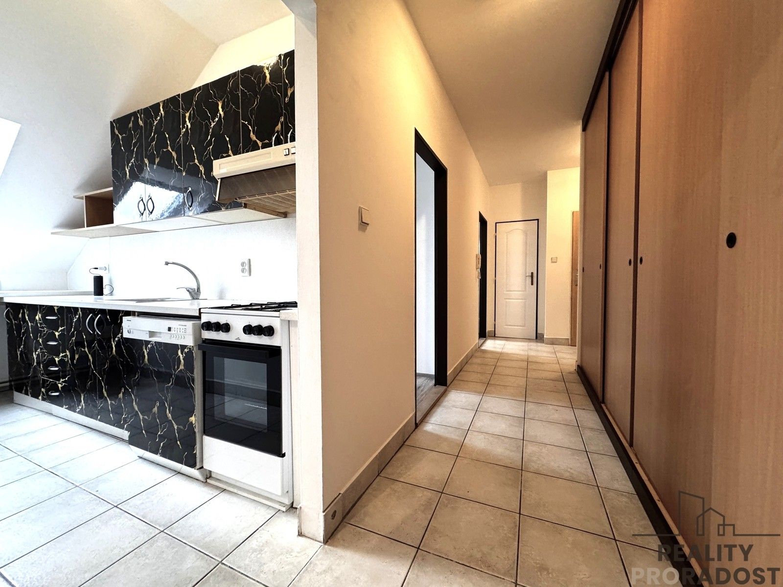 Pronájem byt 3+1 - Dobrovolského, Hodonín, 68 m²